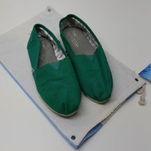 Like new TOMS